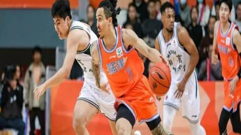 筠连山体滑坡救援顺利，2人被安全救出，幸无伤亡